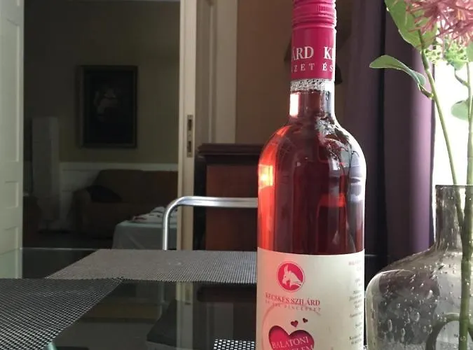 Nosztalgia アパート シオーフォク